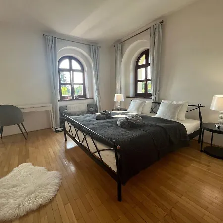 Holiday home Dogs And