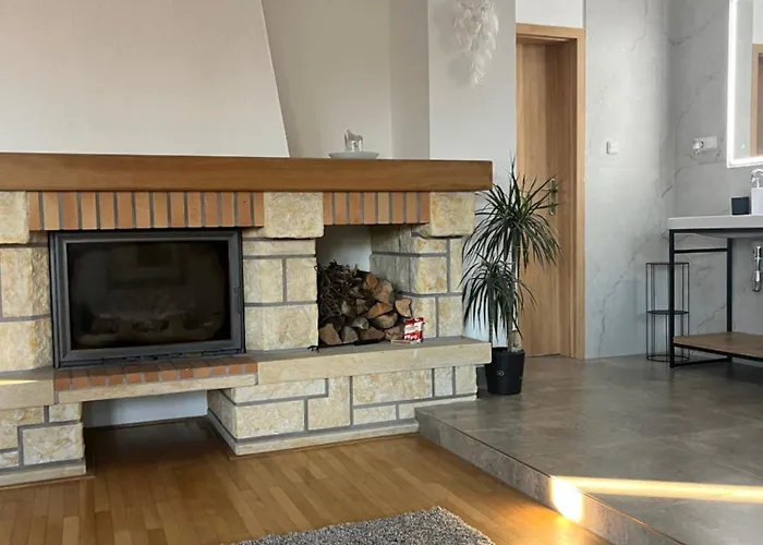 Dogs And * Horni Bezdekov